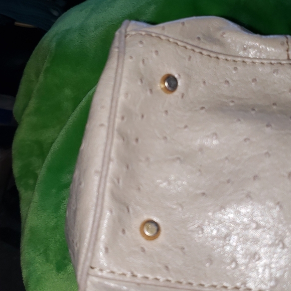 Authentic Marc Jacobs Purse - Picture 4 of 13